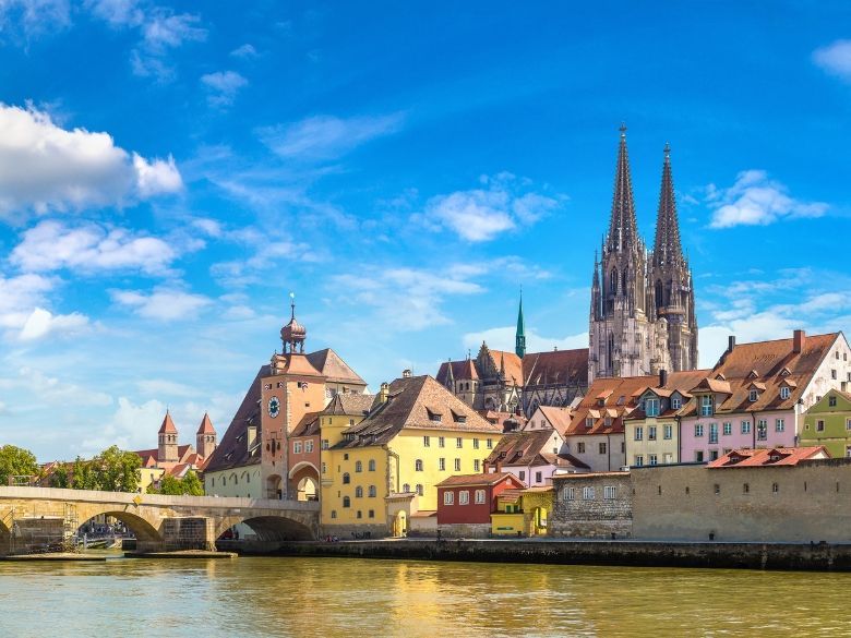 Karriere-Kontakte | Universität Regensburg (Karrieremesse)